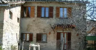 Casa 10 habitaciones en Terni, Italia