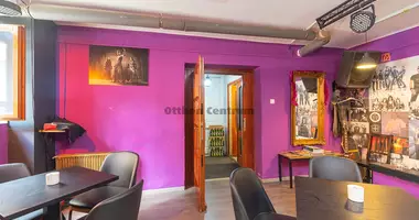 Commercial property 98 m² in Budapest, Hungary