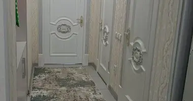 Квартира 1 спальня со стеклопакетами, с балконом, с c ремонтом в Ташкент, Узбекистан