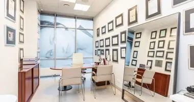 Commercial property 308 m² in Warsaw, Poland