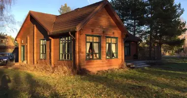 Maison dans kesterciems, Lettonie