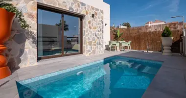 Casa 4 habitaciones en Orihuela, España