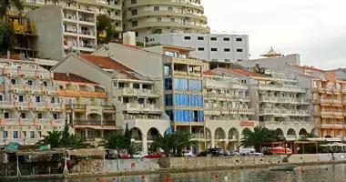 Propiedad comercial 189 m² en Rafailovici, Montenegro