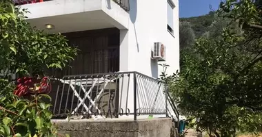 Casa 5 habitaciones en Montenegro