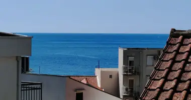 Apartamento 3 habitaciones en Petrovac, Montenegro