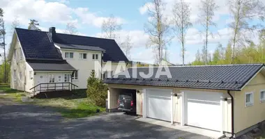 Haus 7 zimmer in Vaajakoski, Finnland