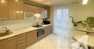 Apartamento 3 habitaciones en Brest, Bielorrusia