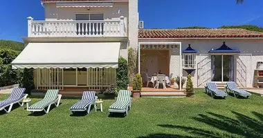 Villa 4 bedrooms in Marbella, Spain