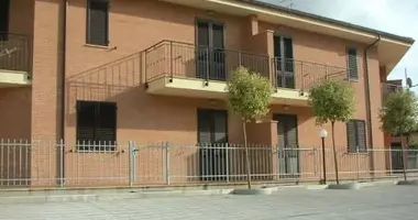 5 room apartment in Terni, Italy