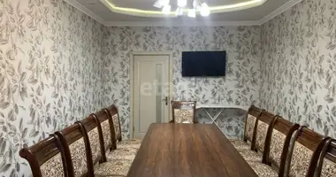Квартира 3 комнаты в Чирчик, Узбекистан