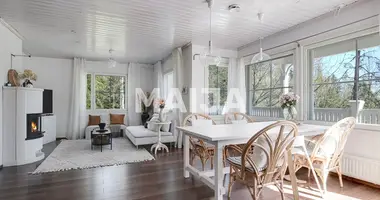 Haus 5 zimmer in Kirkkonummi, Finnland