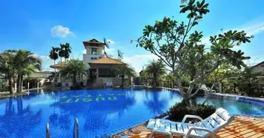 Villa 5 chambres avec Balcon, avec Meublesd, avec Climatiseur dans Pattaya, Thaïlande