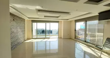 Duplex 4 rooms with parking, with elevator in Alanya, Turkey