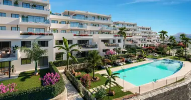 3 bedroom apartment in Estepona, Spain