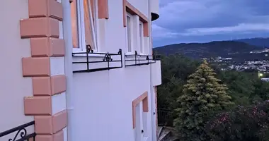 Casa 4 habitaciones en Pecurice, Montenegro