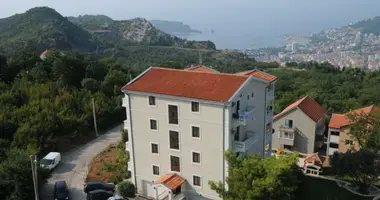 Вилла   с видом на море, с террасой, с двором в Община Будва, Черногория