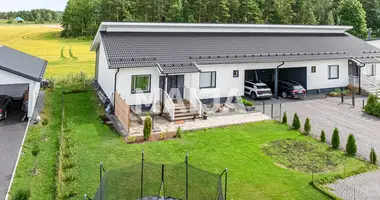 Haus 4 zimmer in Kaarina, Finnland