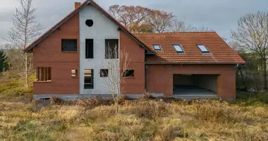 House in Zlotniczki, Poland