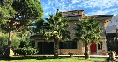 Casa 5 habitaciones en Soverato, Italia