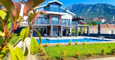 Dom 4 pokoi w Ölüdeniz, Turcja