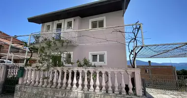 Dom 3 pokoi w Tivat, Czarnogóra