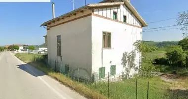 Townhouse 9 rooms in Terni, Italy