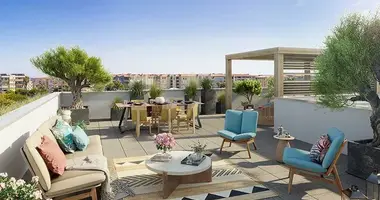 2 bedroom apartment in Antibes, France