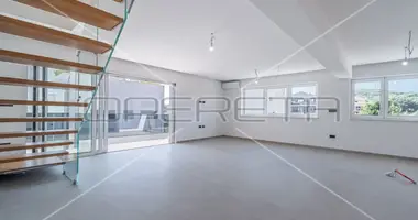 Apartamento 4 habitaciones en Rovinj, Croacia