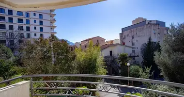 Apartamento 2 habitaciones en Becici, Montenegro