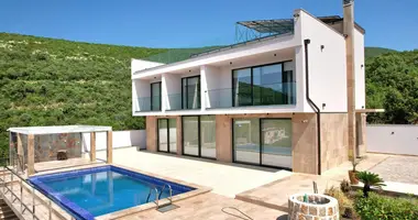 Villa  mit Parkplatz, mit Möbliert, mit Klimaanlage in Buljarica, Montenegro