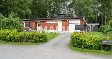 Dom 4 pokoi w Valkeakoski, Finlandia