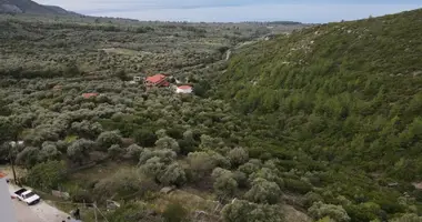 Terrain dans Kallirachi, Grèce