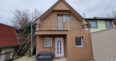 4 room house in Szigetszentmiklos, Hungary