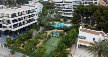 Apartamento 4 habitaciones en Alicante, España