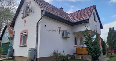 3 room house in Nagybaracska, Hungary