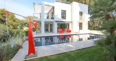 Villa 5 bedrooms with Furnitured, with Air conditioner, with Garage in Saint-Jean-Cap-Ferrat, France