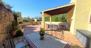 Villa 3 chambres avec Climatiseur, avec Terrasse, avec Chauffage central dans Altea, Espagne