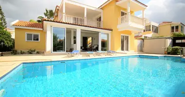3 bedroom house in Peyia, Cyprus