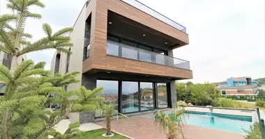 Villa 5 Zimmer mit Balkon, mit Klimaanlage, mit Parken in Niluefer, Türkei