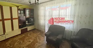 3 room apartment in Vyalikaya Byerastavitsa, Belarus