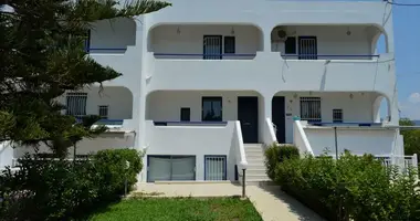 Reihenhaus 6 Zimmer mit Meerblick, mit Bergblick, mit Erste Küstenlinie in Municipality of Loutraki and Agioi Theodoroi, Griechenland