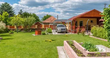 Villa 3 rooms in Balatonfokajar, Hungary
