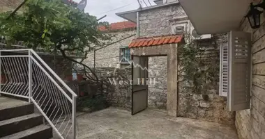 4 room house in Lepetane, Montenegro