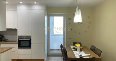 Квартира 3 комнаты в Дуррес, Албания