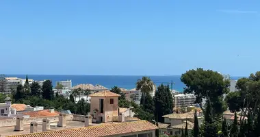 2 bedroom apartment in Benalmadena, Spain