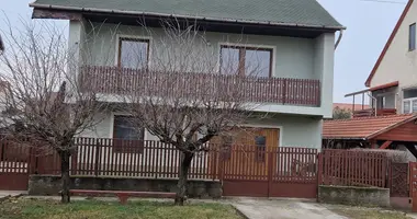 5 room house in Kistokaj, Hungary