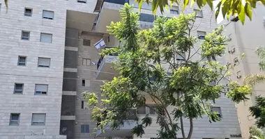 5 room apartment in Netanya, Israel