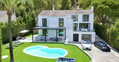 Haus 5 Schlafzimmer in San Pedro Alcantara, Spanien