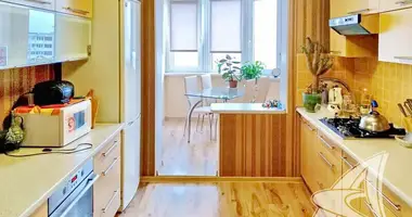 Apartamento 3 habitaciones en Brest, Bielorrusia