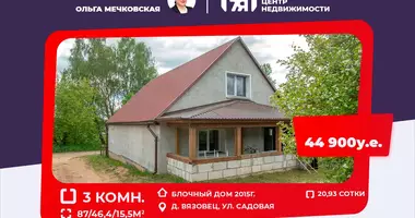 Dom 3 pokoi w Ciurliouski sielski Saviet, Białoruś